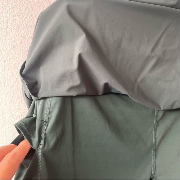 Knix Sport Skort in green - Picture 2 of 13